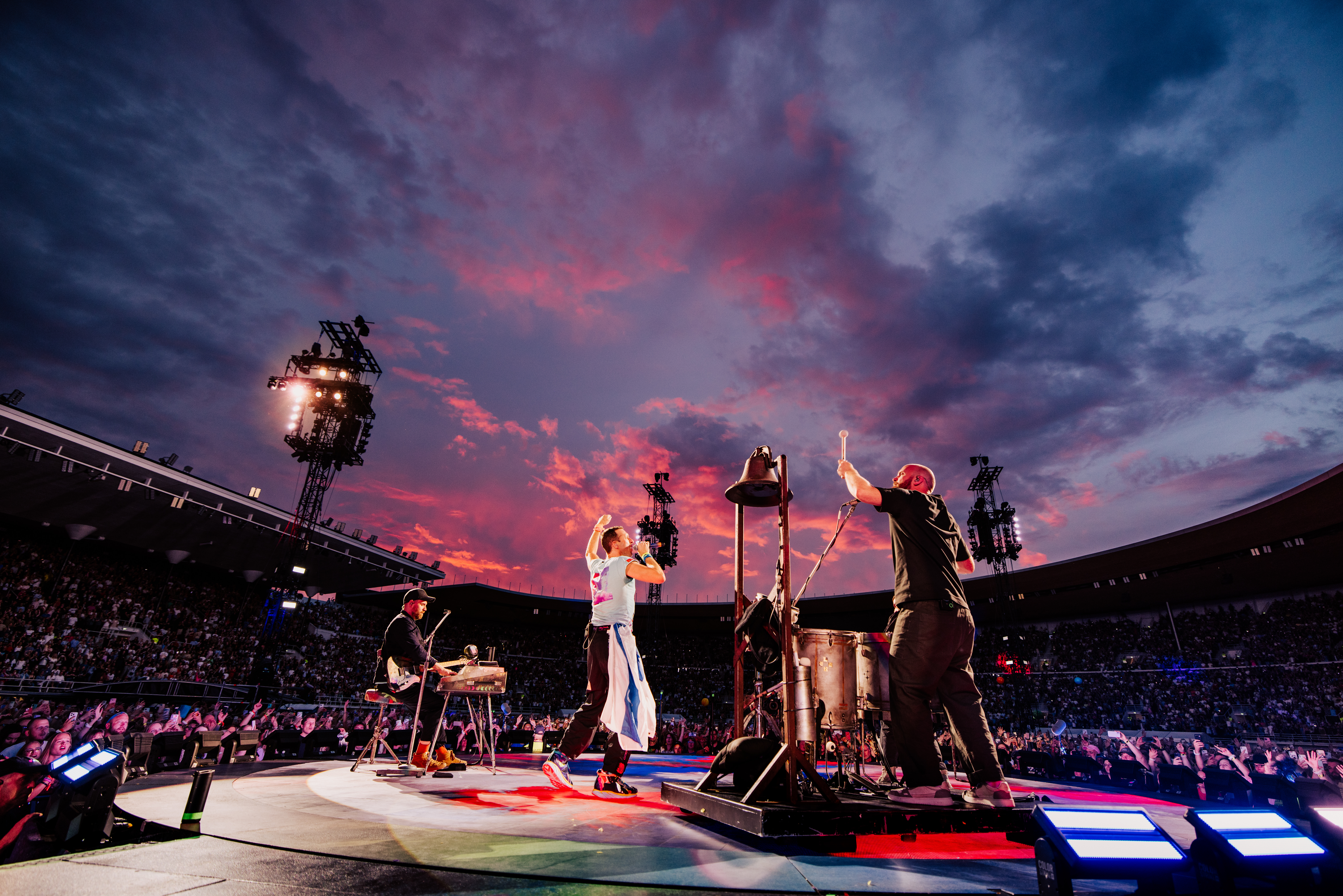 Coldplay tour photography in Helsinki by Anna Lee